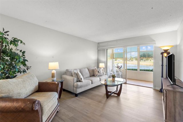 7193 W COUNTRY CLUB DRIVE N 140, Sarasota, FL 34243