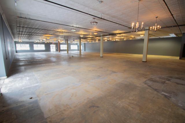 4217 Portage Street, Kalamazoo, MI 49001