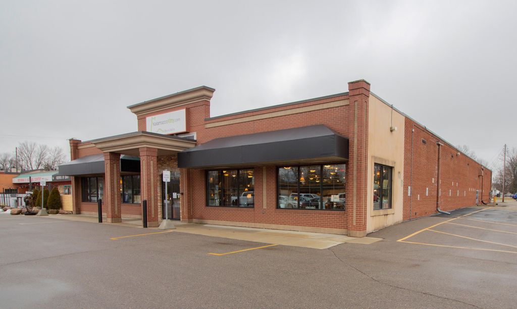 4217 Portage Street, Kalamazoo, MI 49001