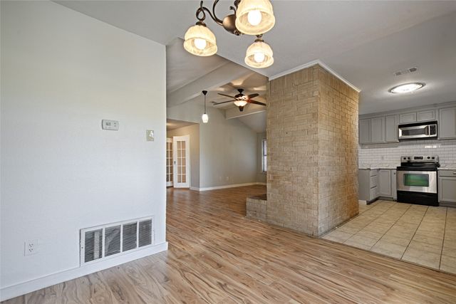 5418 Boxelder Drive, Arlington, TX 76018