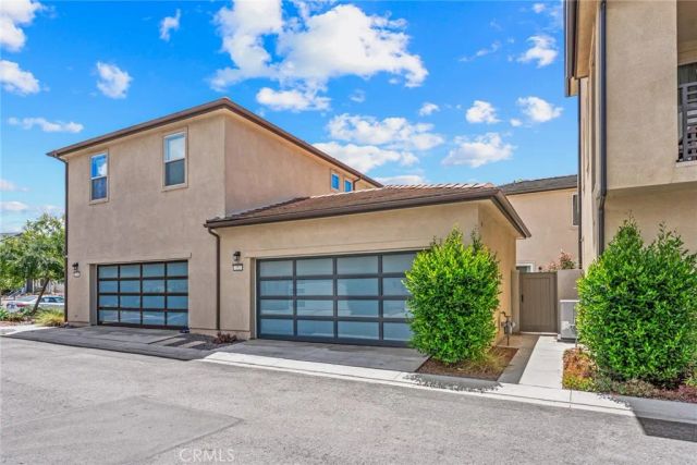 352 Chorus, Irvine, CA 92618