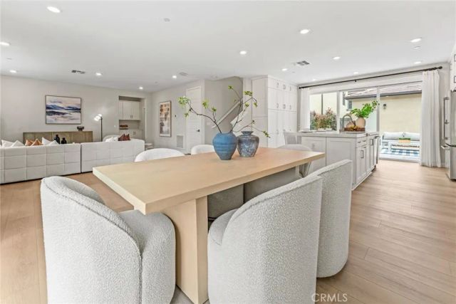 352 Chorus, Irvine, CA 92618