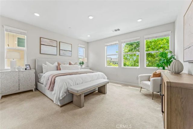 352 Chorus, Irvine, CA 92618