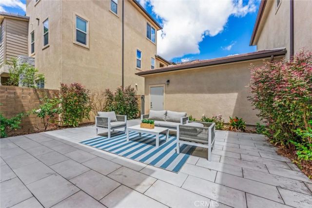 352 Chorus, Irvine, CA 92618