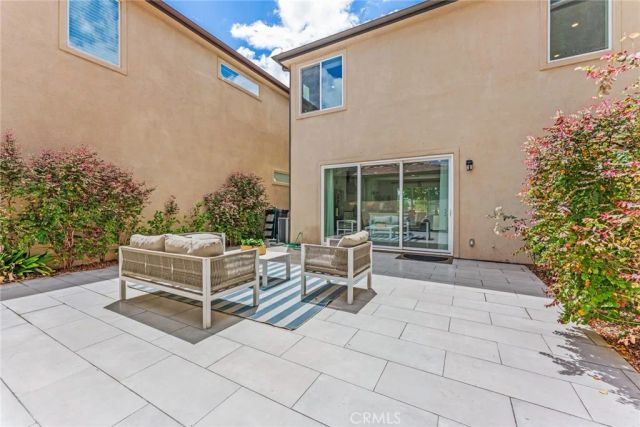 352 Chorus, Irvine, CA 92618
