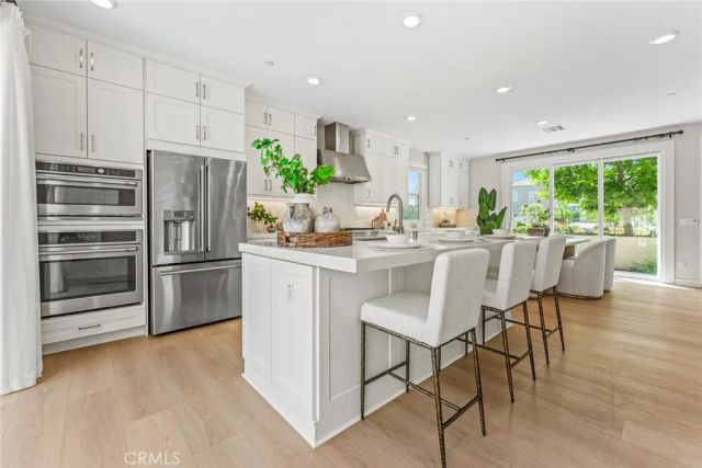 352 Chorus, Irvine, CA 92618
