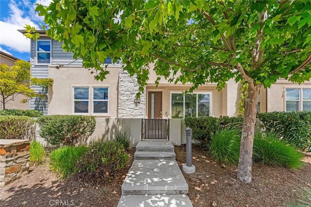 352 Chorus, Irvine, CA 92618