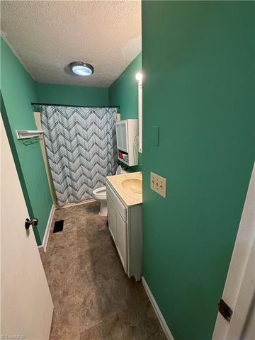 104 Whitley Road, Morganton, NC 28655