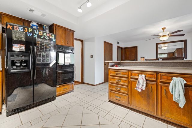 1303 Creekview DR, Round Rock, TX 78681