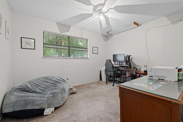 1303 Creekview DR, Round Rock, TX 78681
