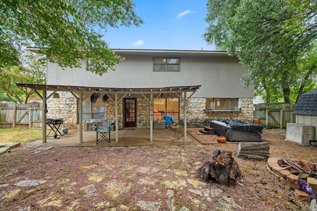 1303 Creekview DR, Round Rock, TX 78681