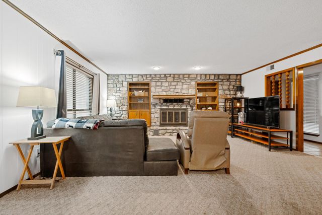 1303 Creekview DR, Round Rock, TX 78681