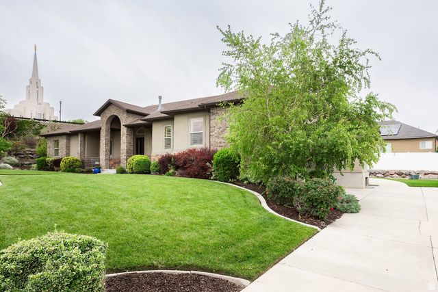 3962 W FARMINGDALE CT, South Jordan, UT 84009