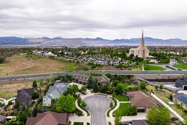 3962 W FARMINGDALE CT, South Jordan, UT 84009