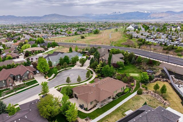 3962 W FARMINGDALE CT, South Jordan, UT 84009