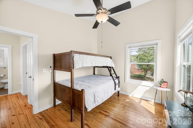 47 Mulberry Street, Asheville, NC 28804