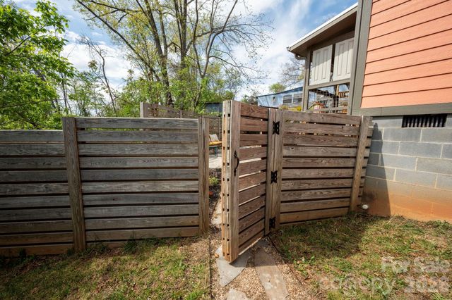 47 Mulberry Street, Asheville, NC 28804