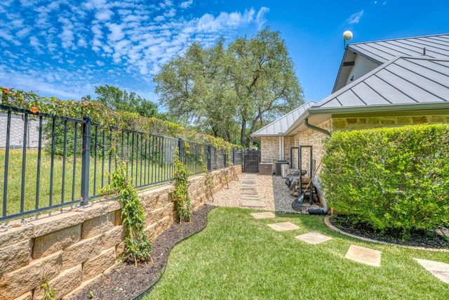 701 Indian Paint TRL, Horseshoe Bay, TX 78657