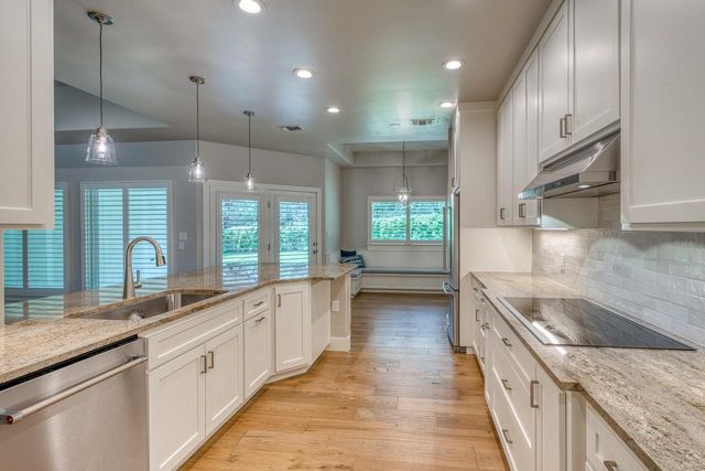 701 Indian Paint TRL, Horseshoe Bay, TX 78657