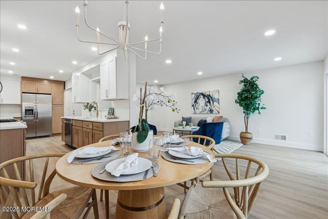 18 Oak Knoll Drive, Matawan, NJ 07747