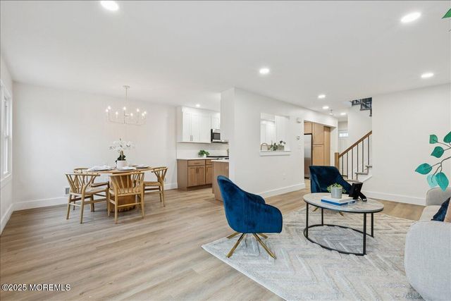 18 Oak Knoll Drive, Matawan, NJ 07747