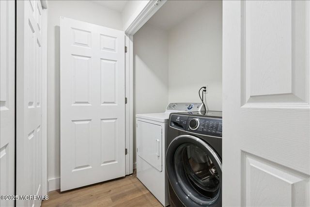 18 Oak Knoll Drive, Matawan, NJ 07747