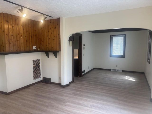 419 Hayes AVENUE, Racine, WI 53405