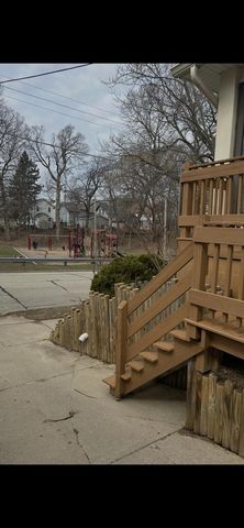 419 Hayes AVENUE, Racine, WI 53405