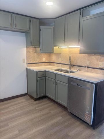 419 Hayes AVENUE, Racine, WI 53405