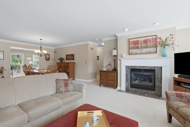 3215 E Locust Street A2-21, Davenport, IA 52803