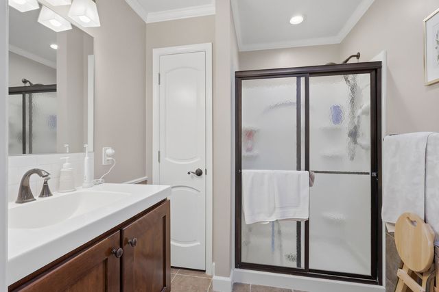 3215 E Locust Street A2-21, Davenport, IA 52803