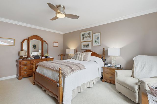 3215 E Locust Street A2-21, Davenport, IA 52803