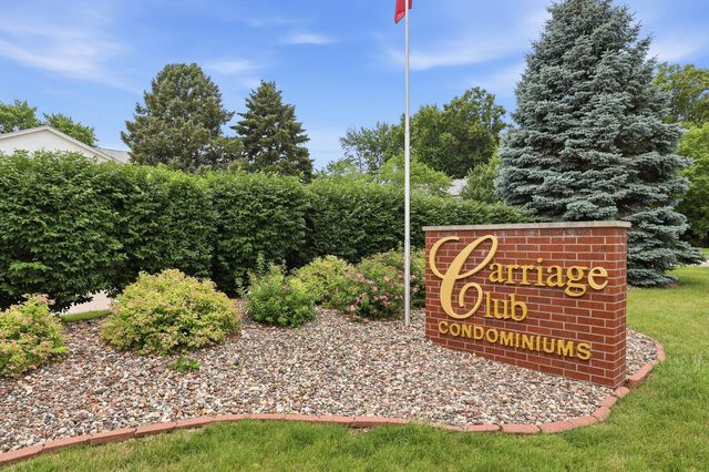 3215 E Locust Street A2-21, Davenport, IA 52803