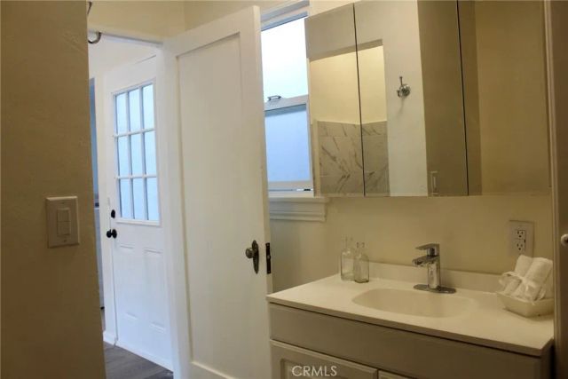 5351 Packard Street, Los Angeles, CA 90019