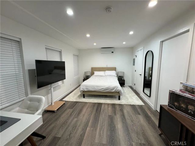 5351 Packard Street, Los Angeles, CA 90019