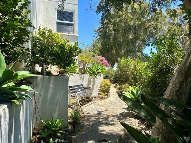 5351 Packard Street, Los Angeles, CA 90019
