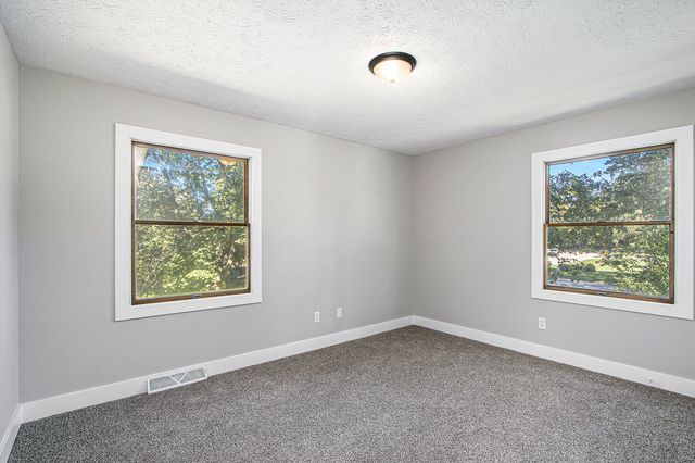 6427 Eagle Ridge Drive, Richland Twp, MI 49004