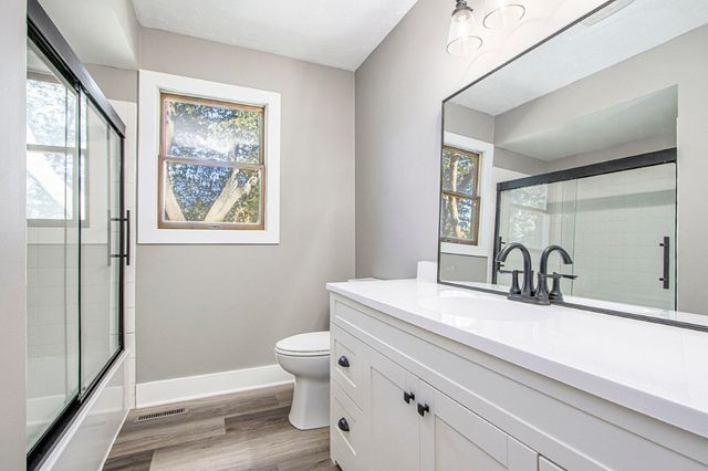 6427 Eagle Ridge Drive, Richland Twp, MI 49004