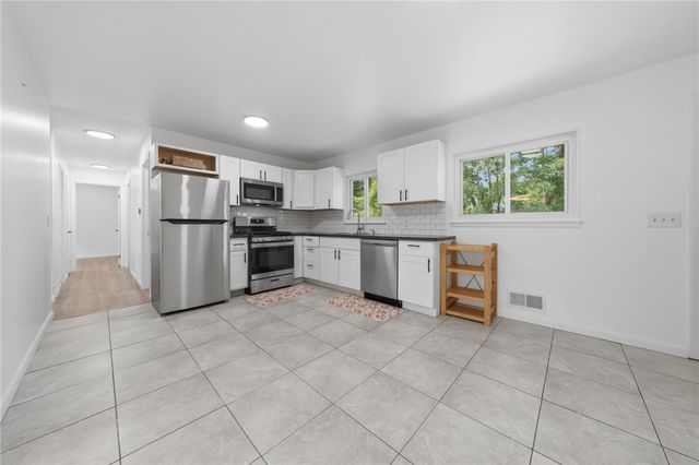 152 Princess Drive, Henrietta, NY 14623