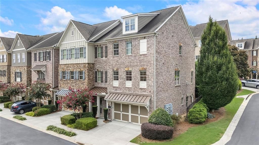 961 Thibideau Court, Sandy Springs, GA 30328