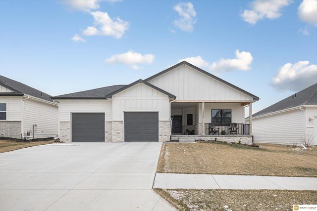 11711 S 189 Street, Gretna, NE 68028