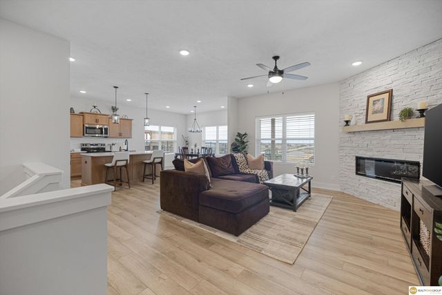 11711 S 189 Street, Gretna, NE 68028