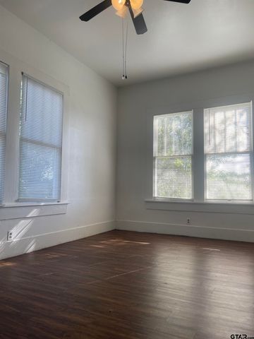 306 S Fenton Ave, Tyler, TX 75702