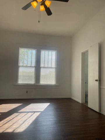 306 S Fenton Ave, Tyler, TX 75702