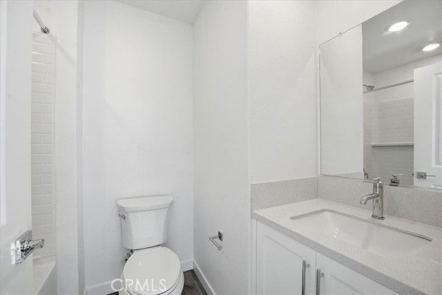 2392 Haley Point Drive 103, Ventura, CA 93003