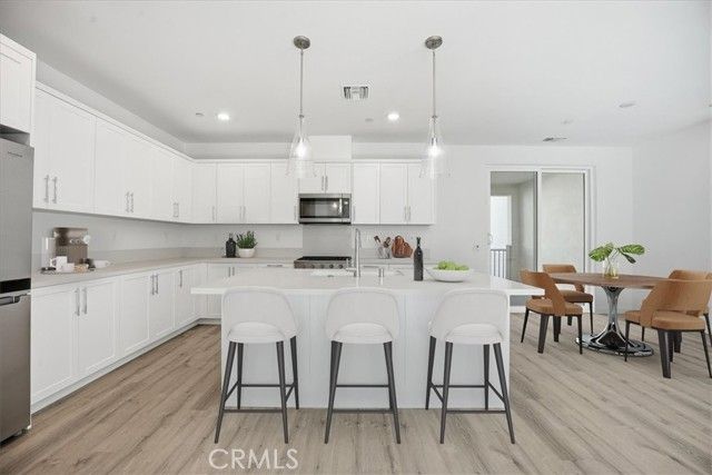 2392 Haley Point Drive 103, Ventura, CA 93003