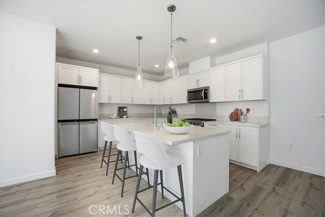 2392 Haley Point Drive 103, Ventura, CA 93003