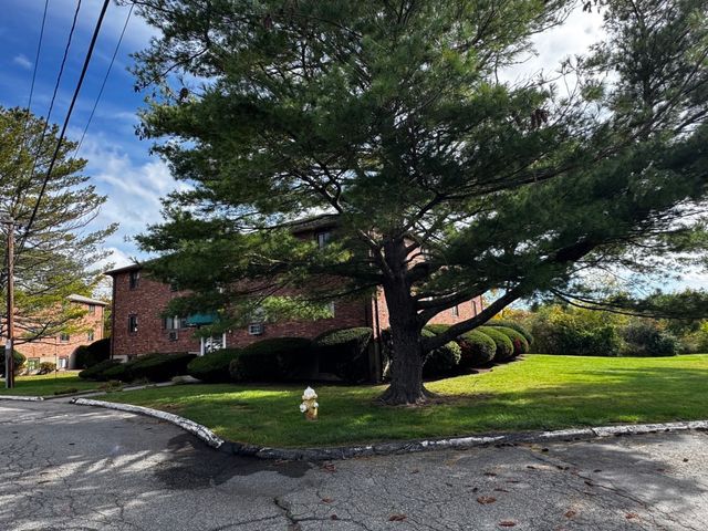 36 Bayview Ter 1, Danvers, MA 01923