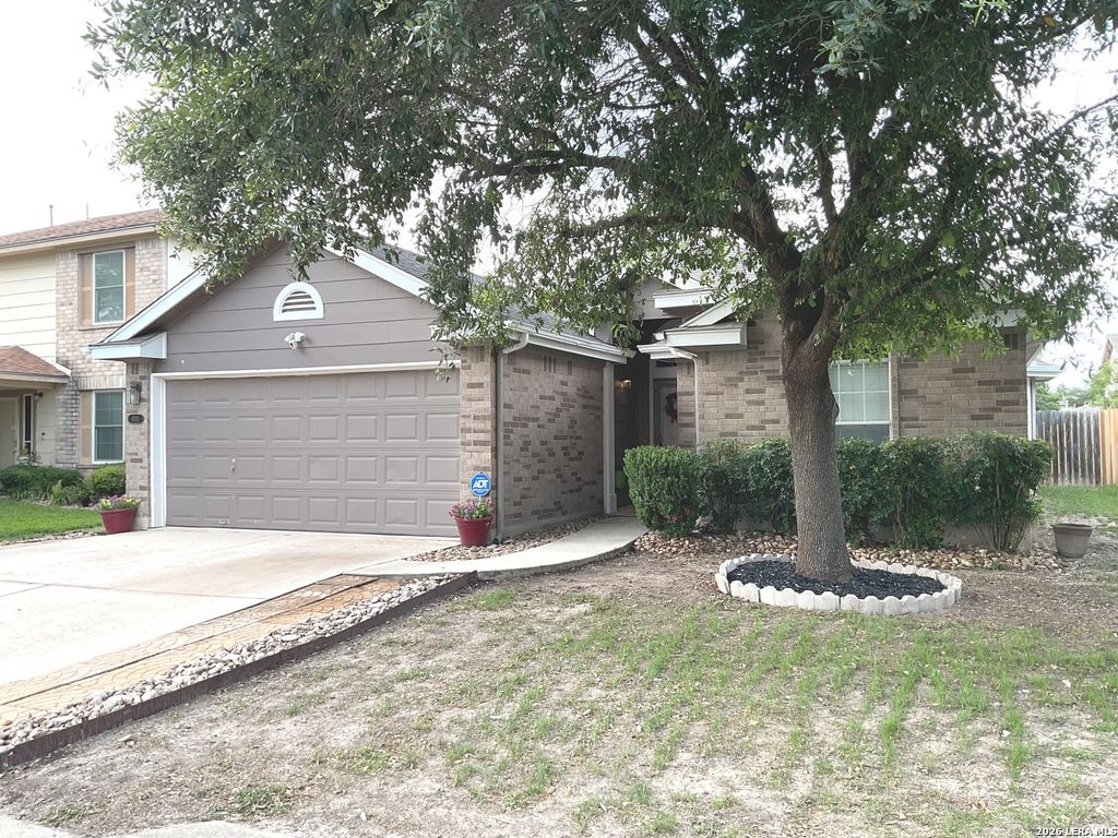 8511 SNAKEWEED DR, Converse, TX 78109