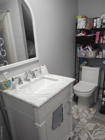 1401 N Ocean Avenue, Medford, NY 11763